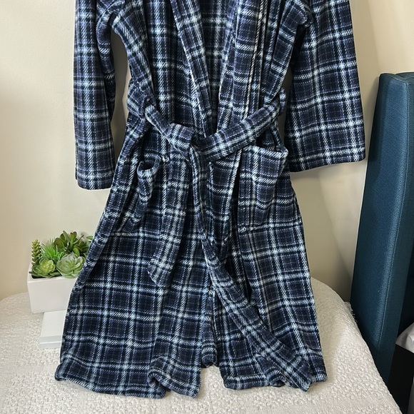 Tommy Hilfiger belted men’s Plaid Blue and White Robe one size - Picture 2 of 8